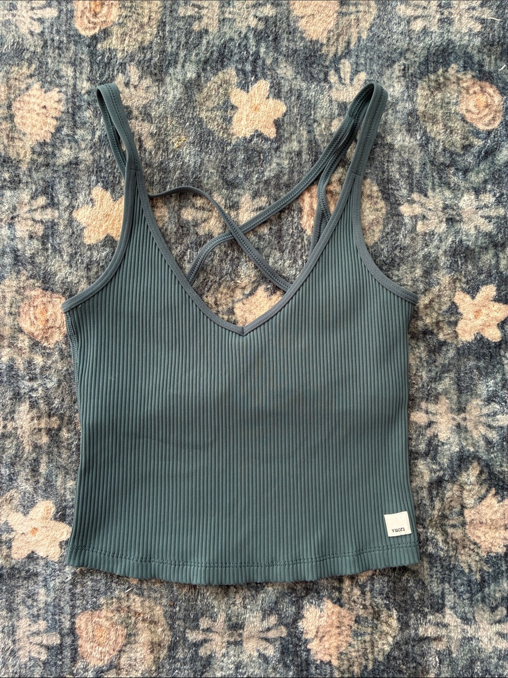 Vuori Ribbed Crop Tank